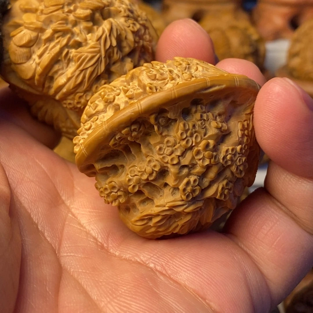 柏香籽/百香籽吊坠狄**园