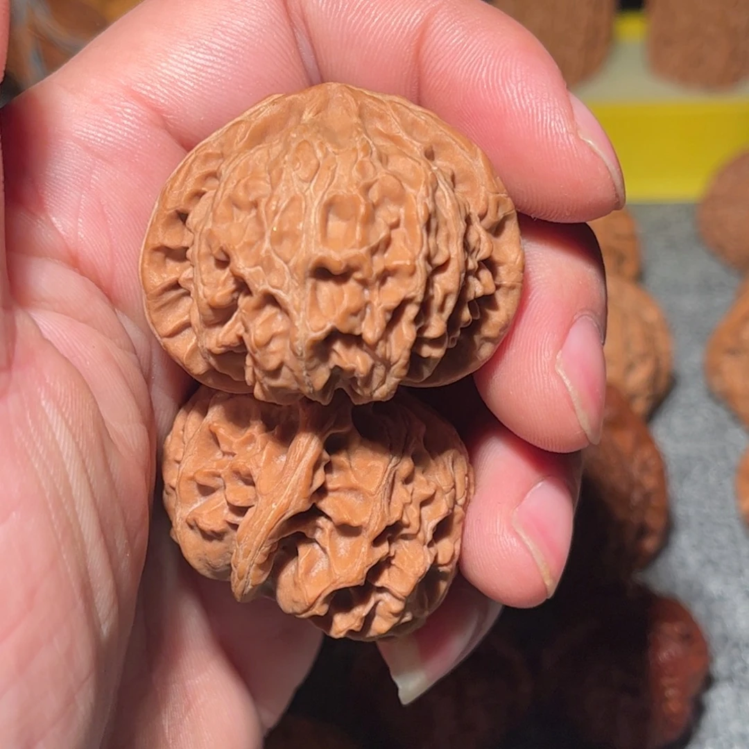 文玩核桃把件全品宫灯