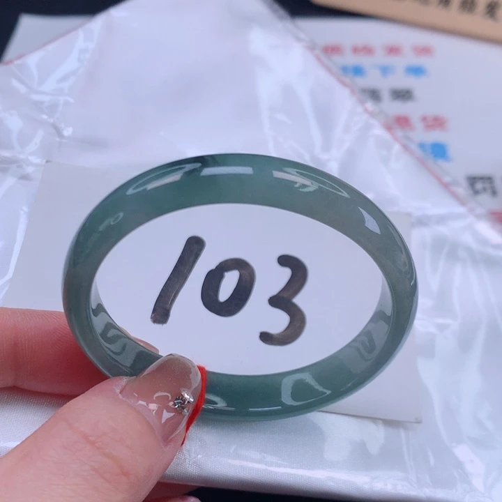 翡翠手镯未镶嵌缅甸天然A货翡翠