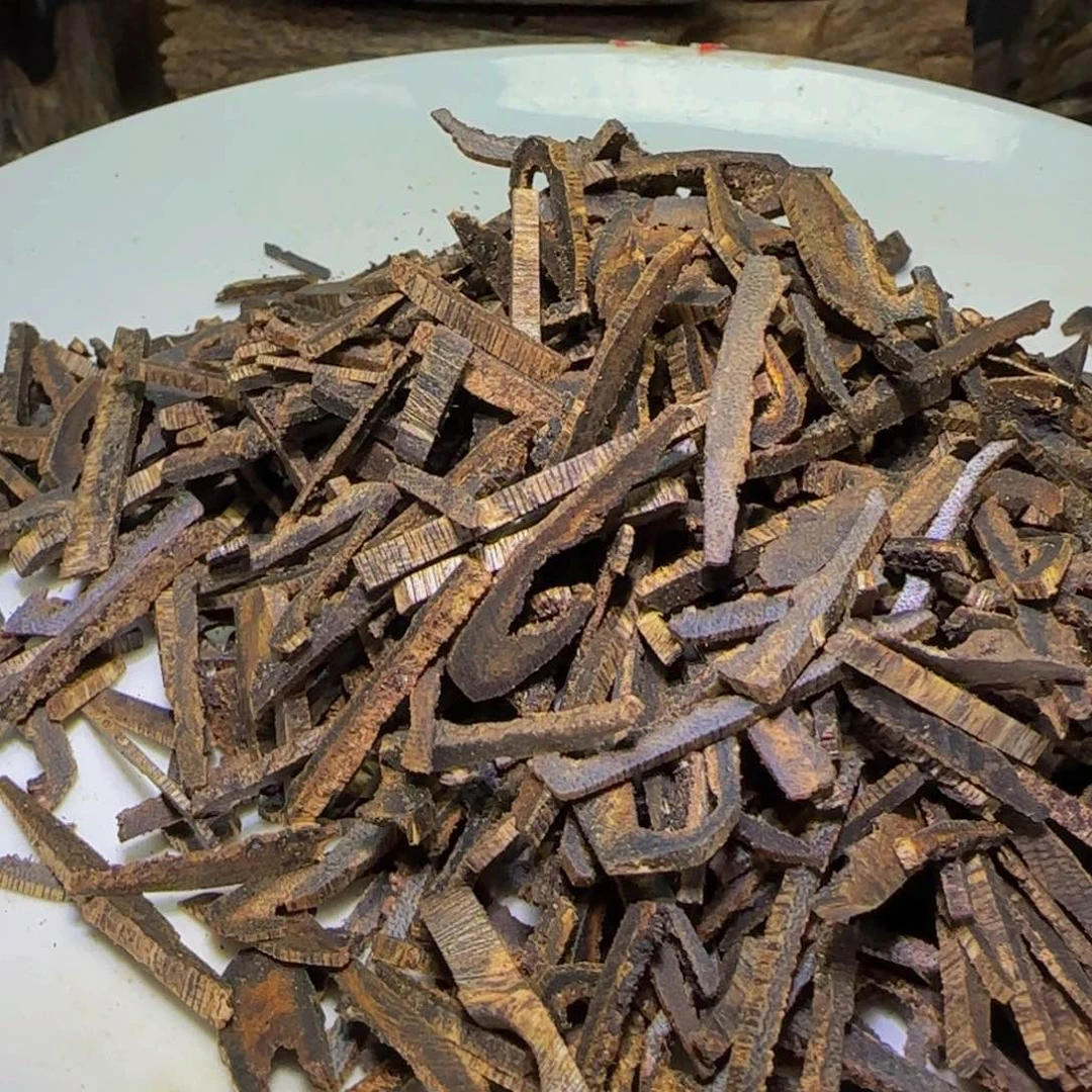 沉香沉香碎屑沉香奇楠天然黑棋老料100克