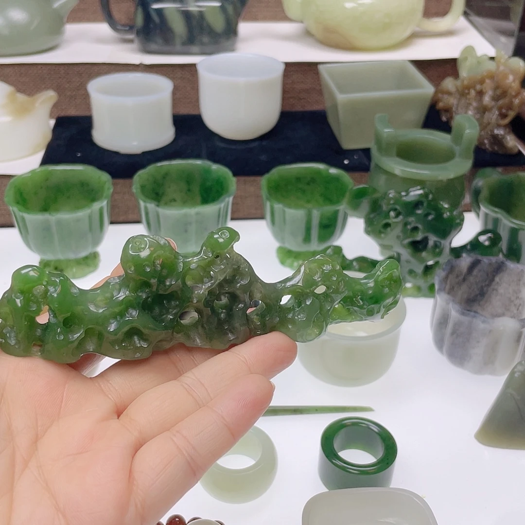 和田玉未镶嵌挂件