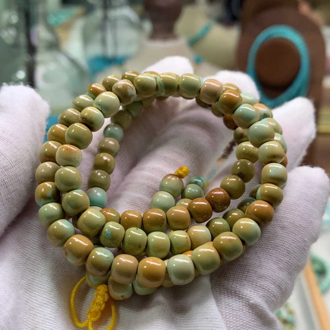 绿松石未镶嵌饰品