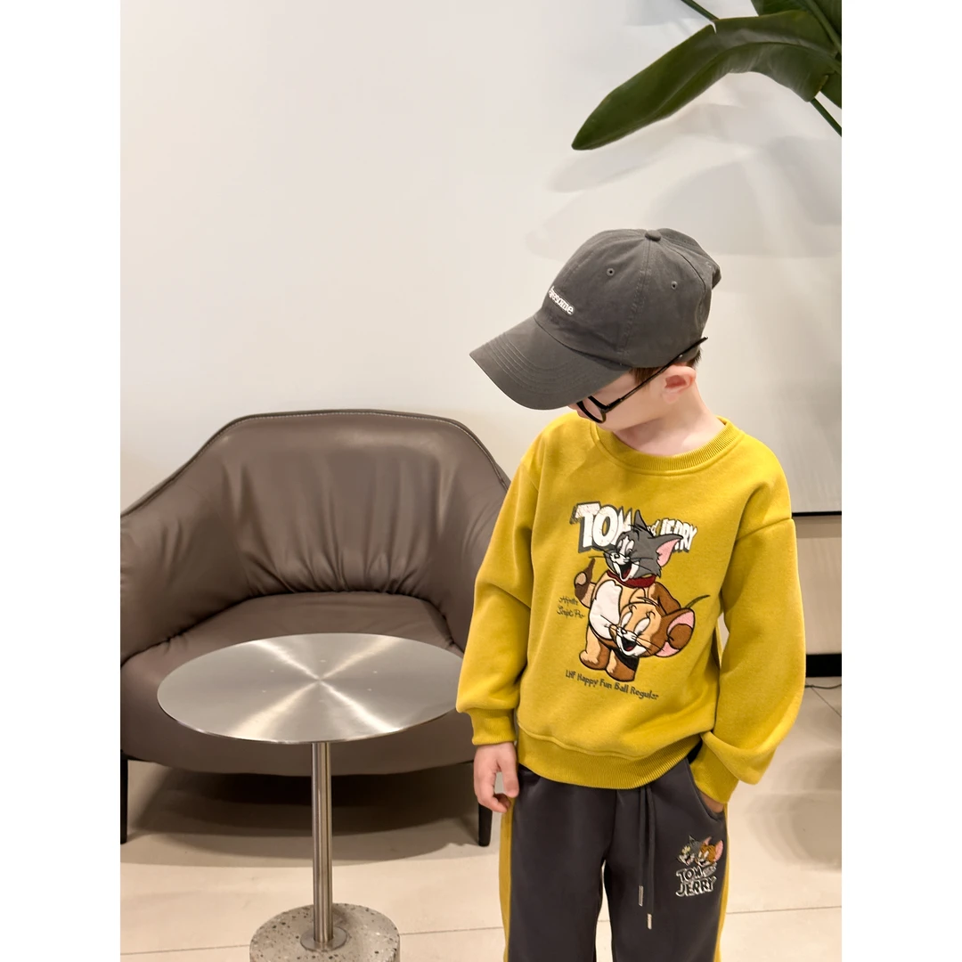 2025年新款儿童潮牌卫衣【601-655】