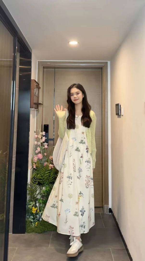 AN.XIN【海岛风铃】春夏小清新度假风碎花植物印花背带裙+开衫775