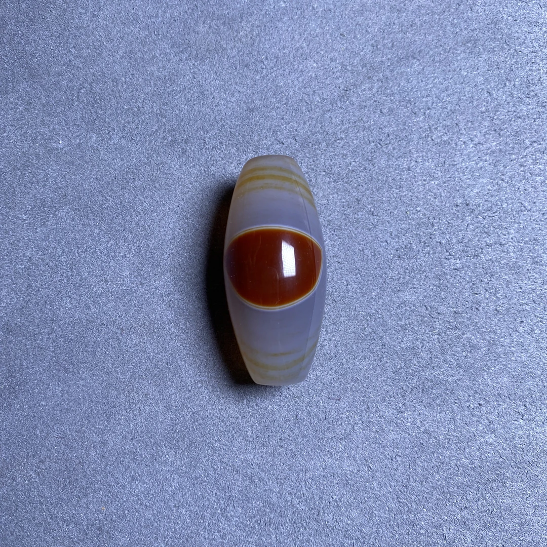 天然缠丝玛瑙  红运当头佛眼〖尺寸45×21〗