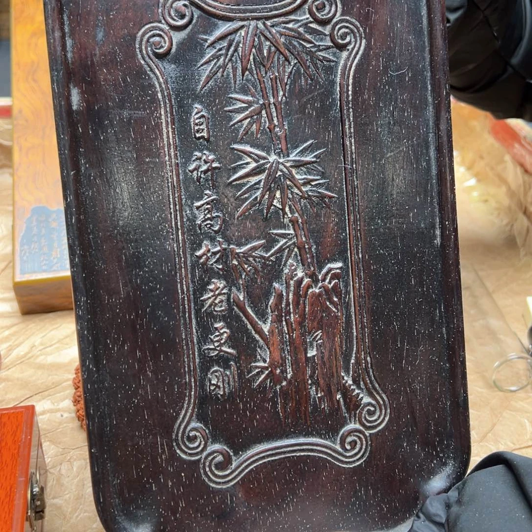 大叶紫檀（黑酸枝木类）