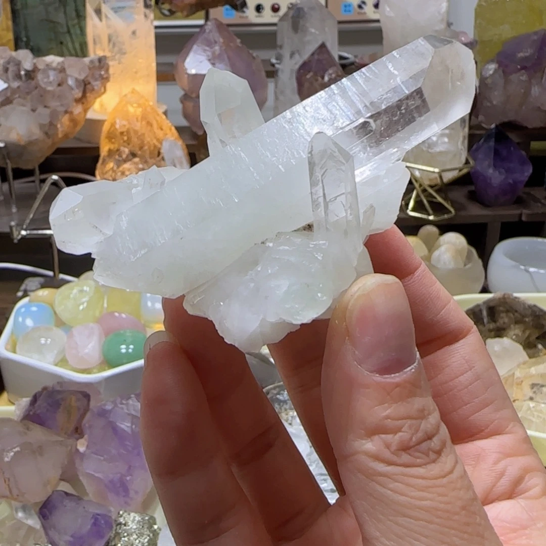 车挂未镶嵌水晶不退换马达加斯加翠幽灵晶簇