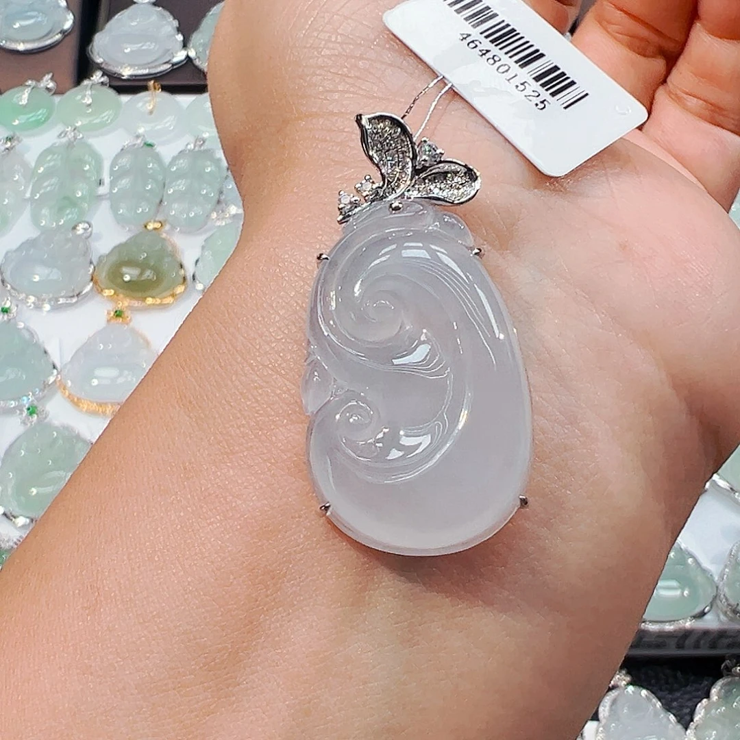 吊坠(不含链)18K金镶嵌翡翠如意