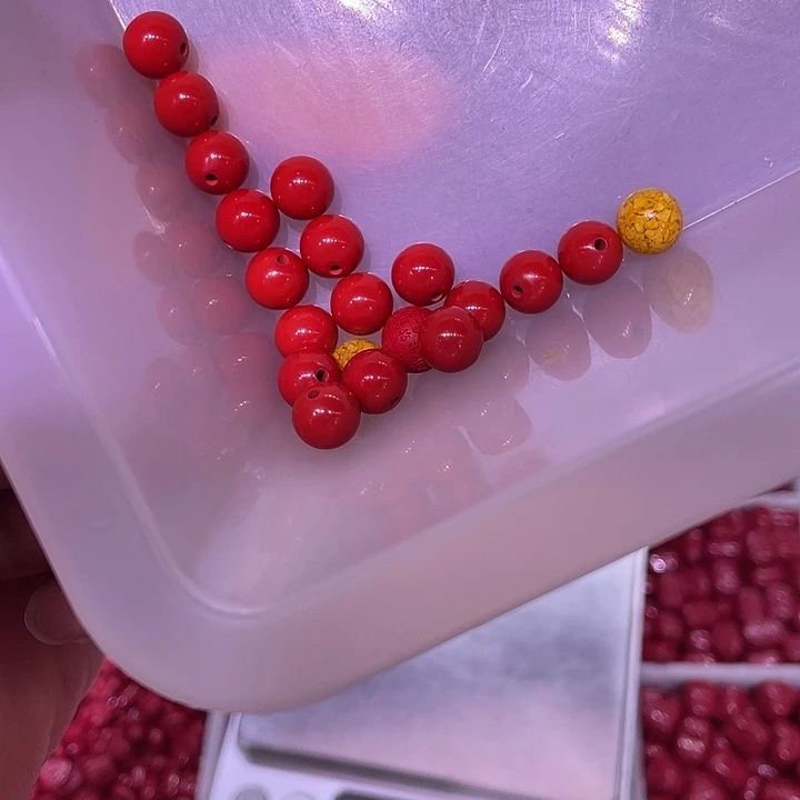天然辰砂红砂8毫米福1颗黄2颗光珠17颗