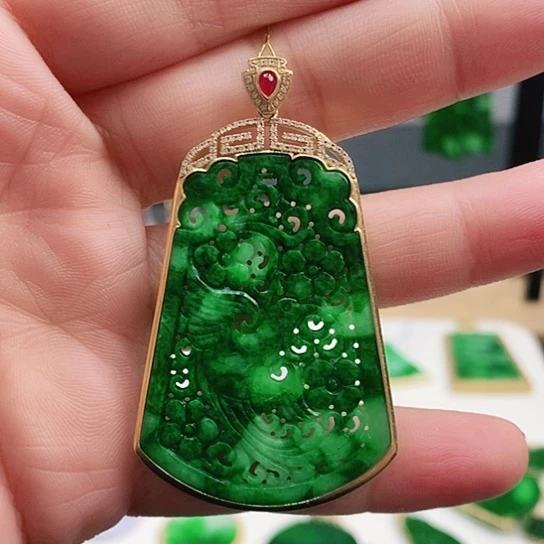 翡翠耳饰18K金镶嵌挂件