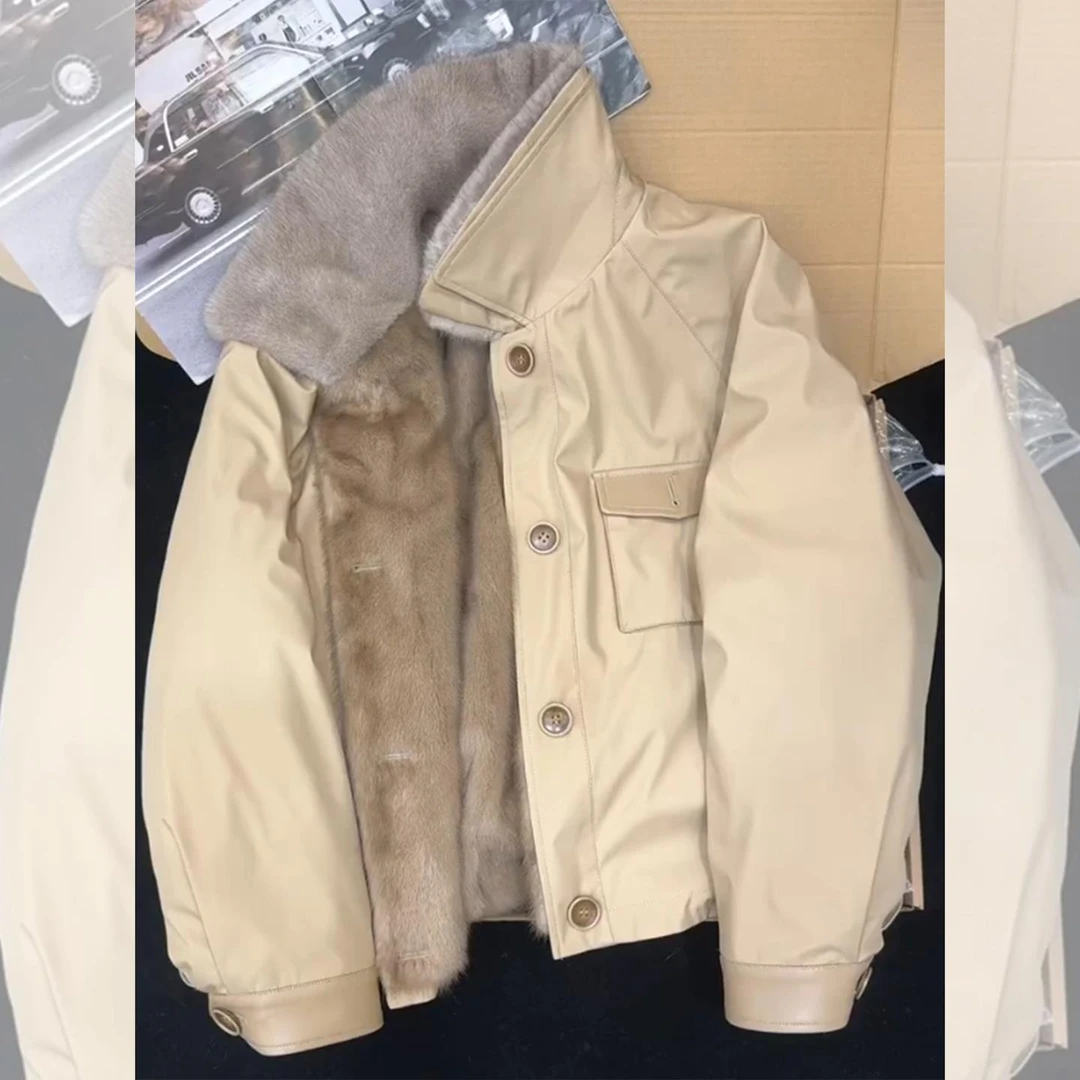 2025新款爆款卡其色派克服高级感皮毛一体小香风短款外套女款冬季