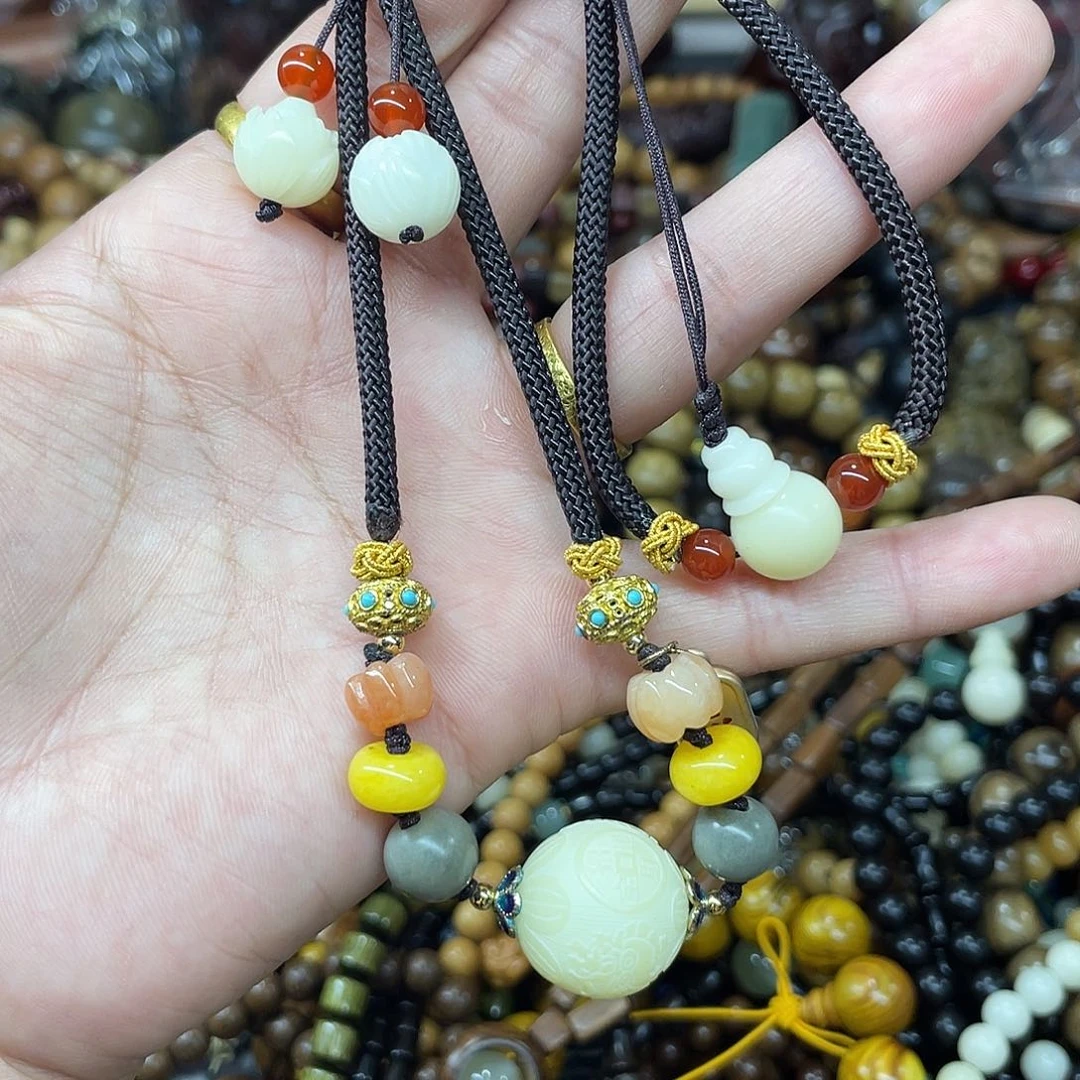 维腊木（绿檀）无事牌