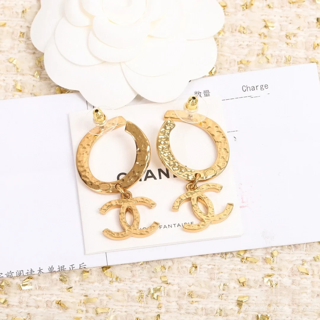 全新未使用 Chanel/香奈儿 耳圈耳环时尚金色经典圈圈