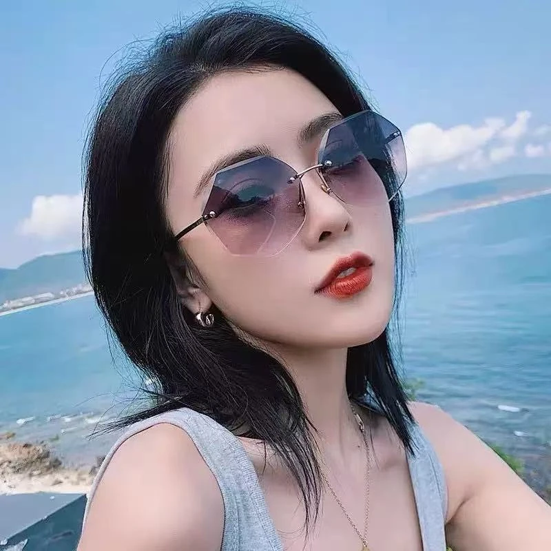 TW 8012女士防紫外线无框太阳镜渐变色开车显脸小时尚高级感墨镜