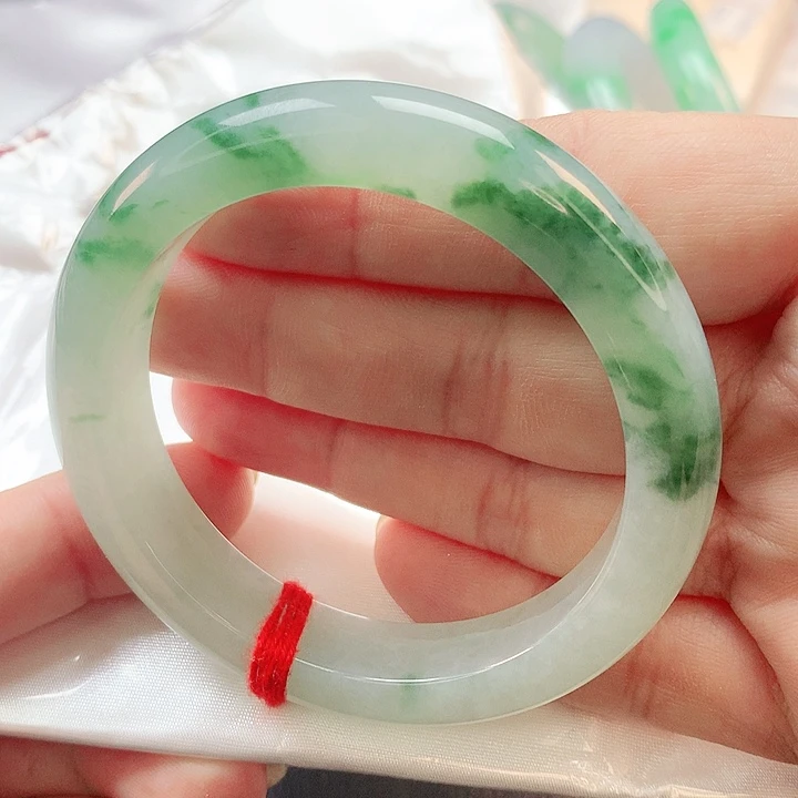 翡翠手镯未镶嵌正圈2807