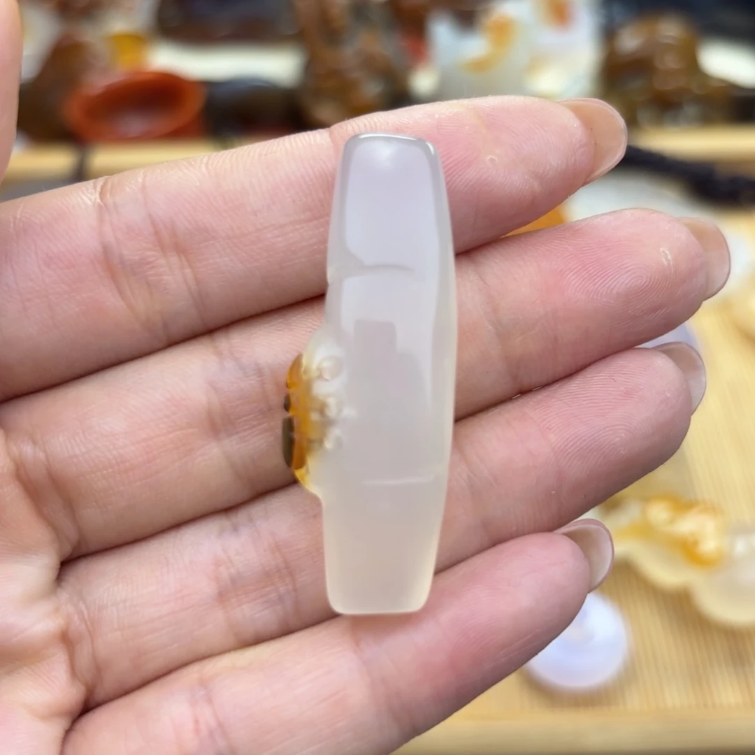 玛瑙/玉髓挂件未镶嵌用****3