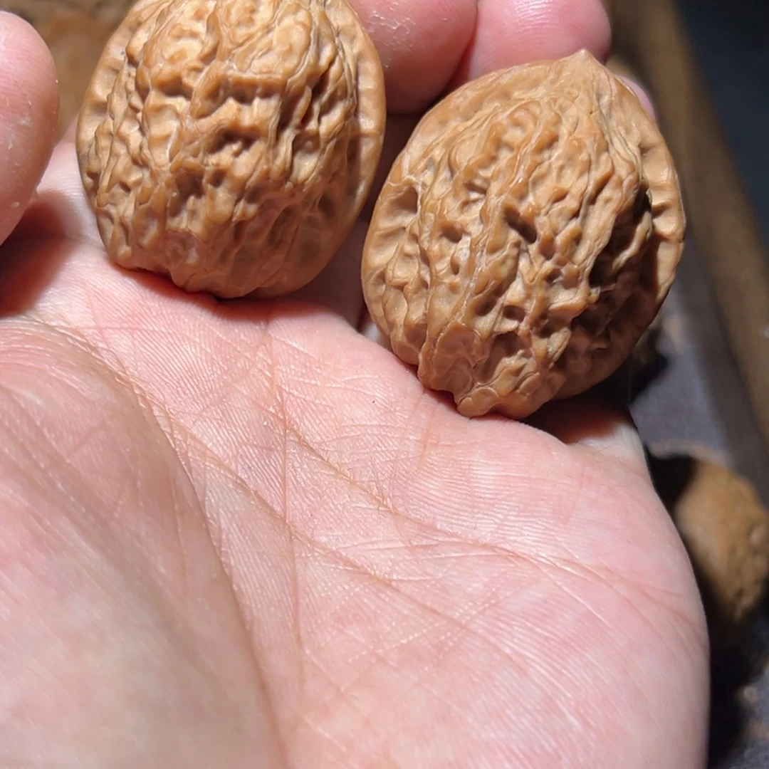 瑞麟文玩核桃天寿山鸡心 33.35.38