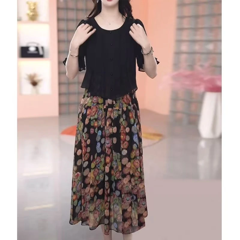 今年流行高档妈妈碎花连衣裙大码女装遮肉弹力腰过膝裙子2025夏新