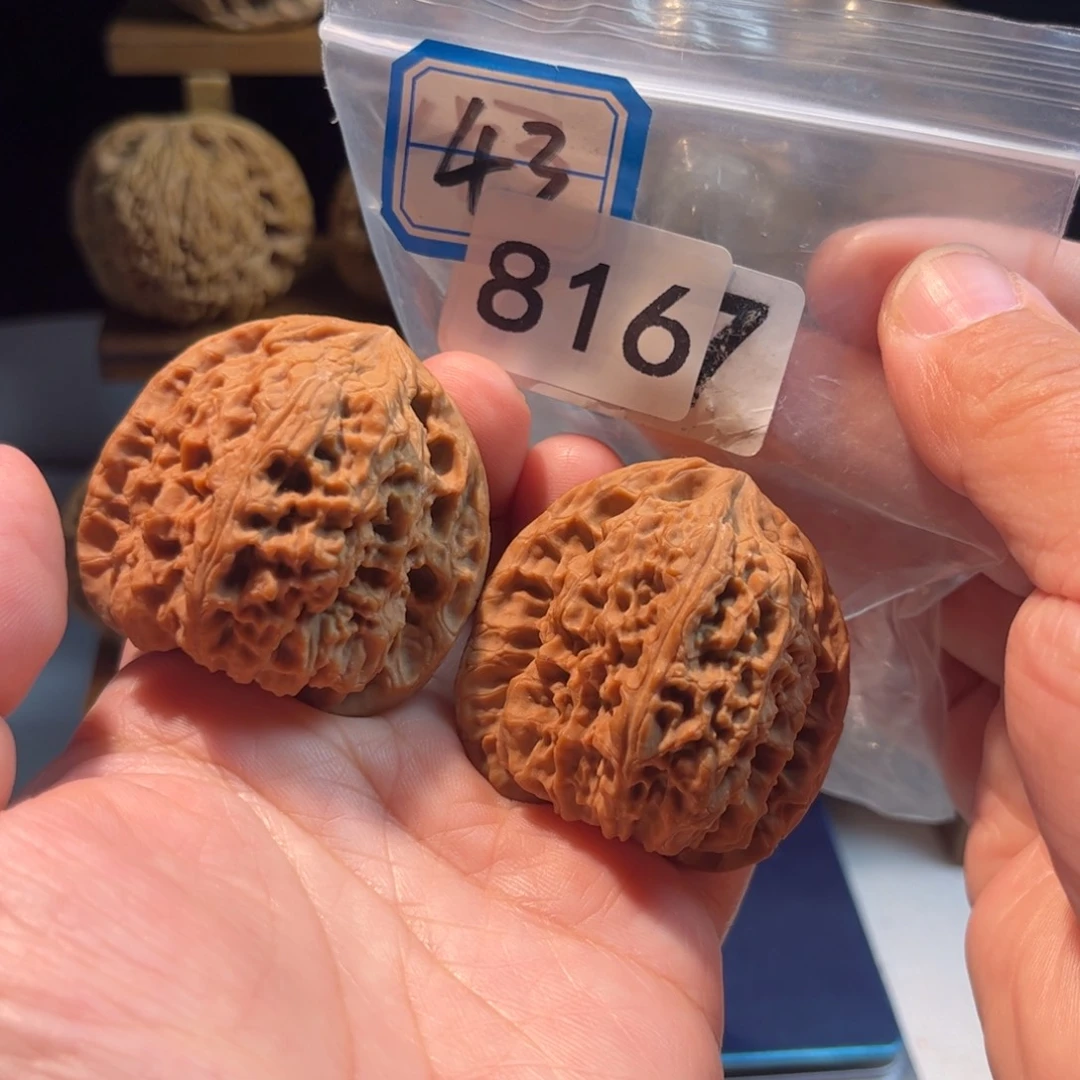 吊坠文玩核桃南疆43