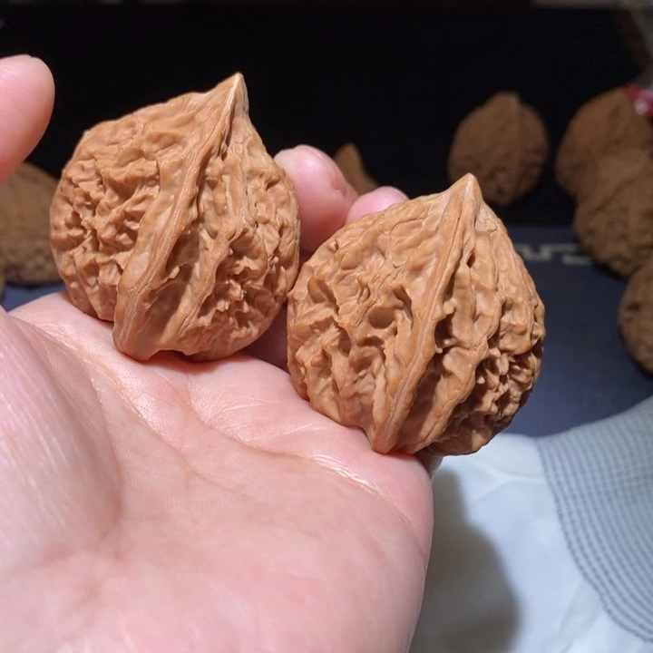 吊坠文玩核桃血灯笼