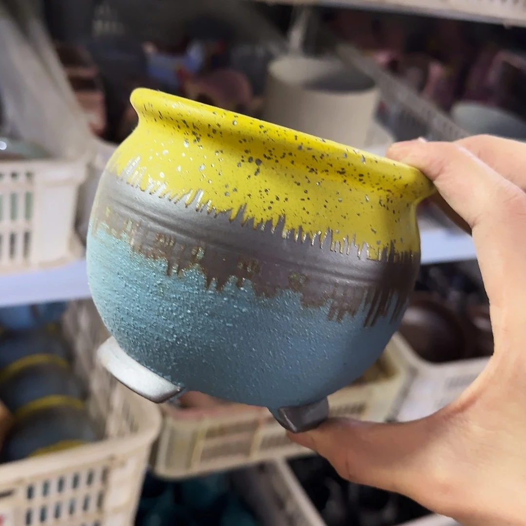 福利局库存尾单·有孔花盆当天满9元发7032