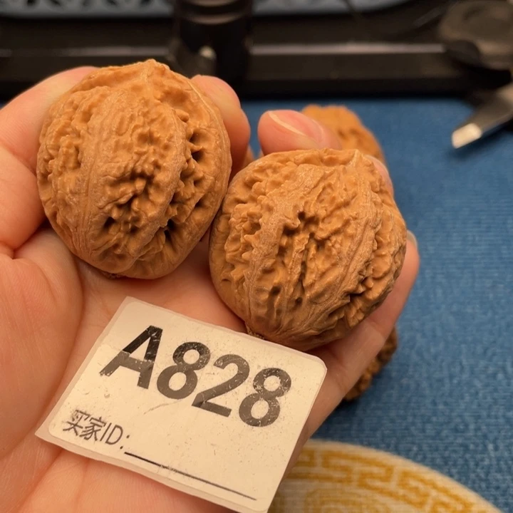 文玩核桃吊坠核桃