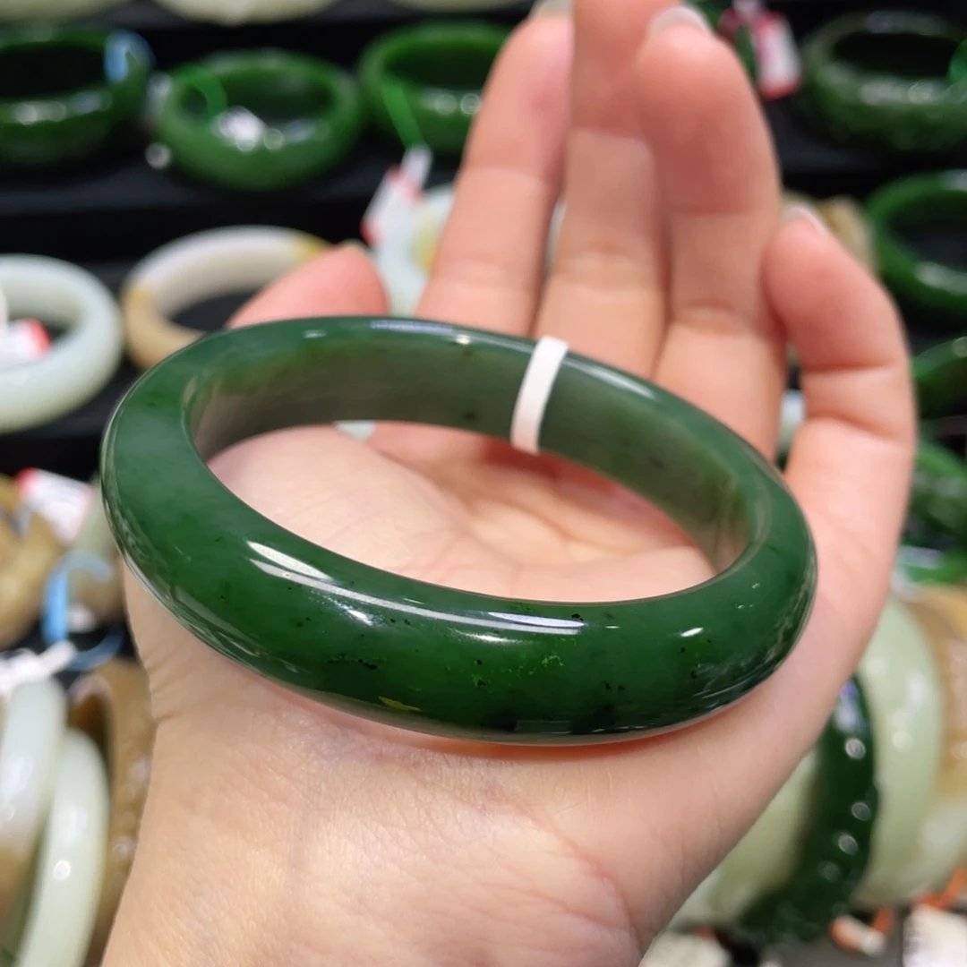 未镶嵌手镯和田玉4