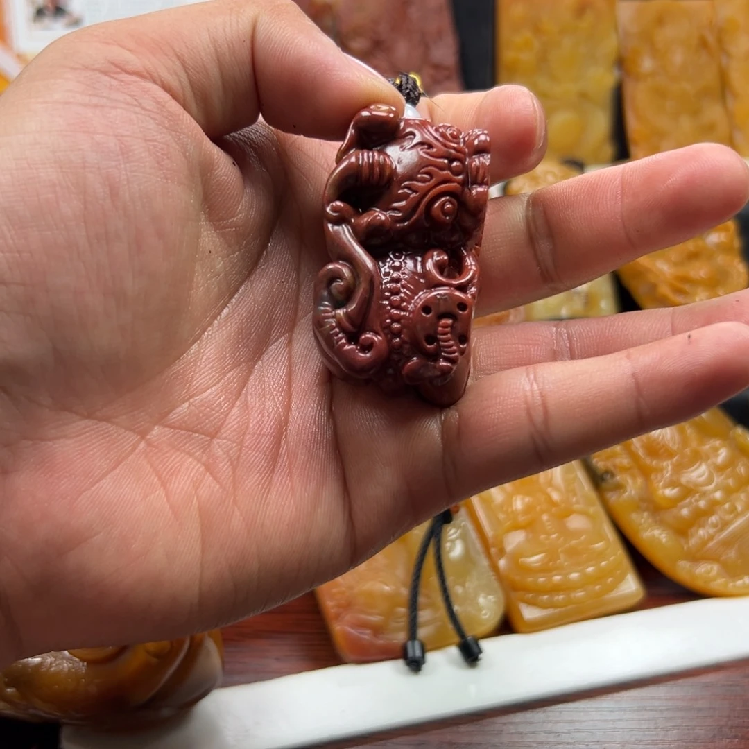 石英质玉（黄龙玉）未镶嵌多样性发货，发其一