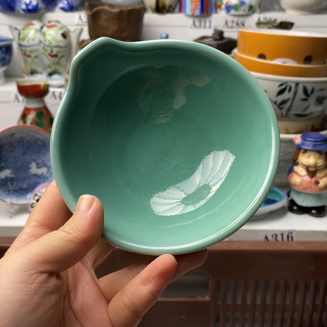 瓷片聆**城哈哈哈我真的不喜欢这样了笑哈哈这