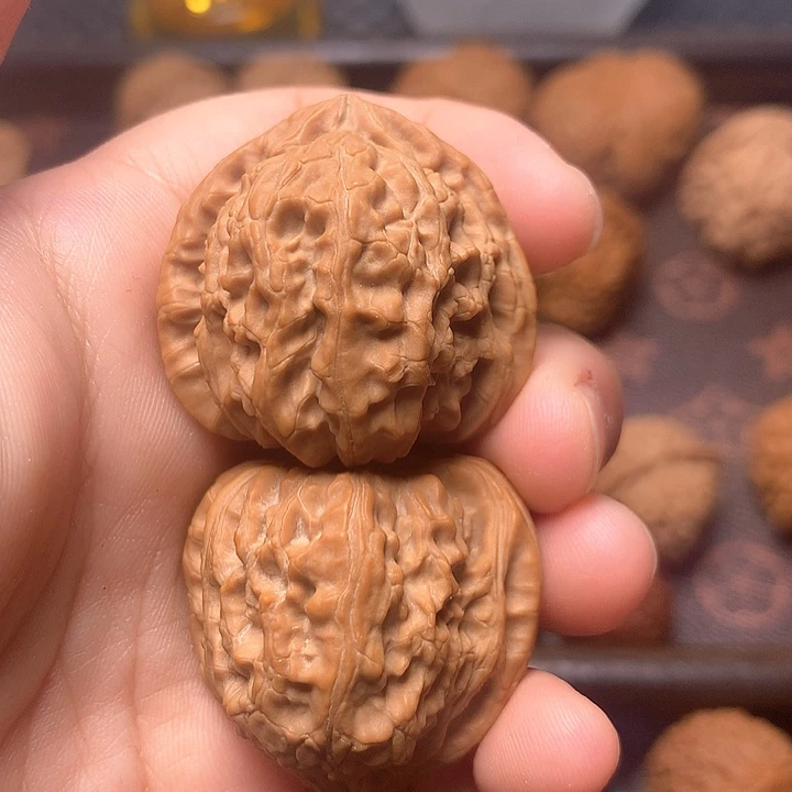 文玩核桃吊坠三角白34尺