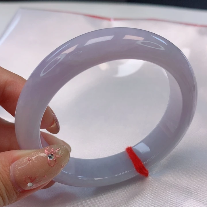 翡翠手镯未镶嵌54圈