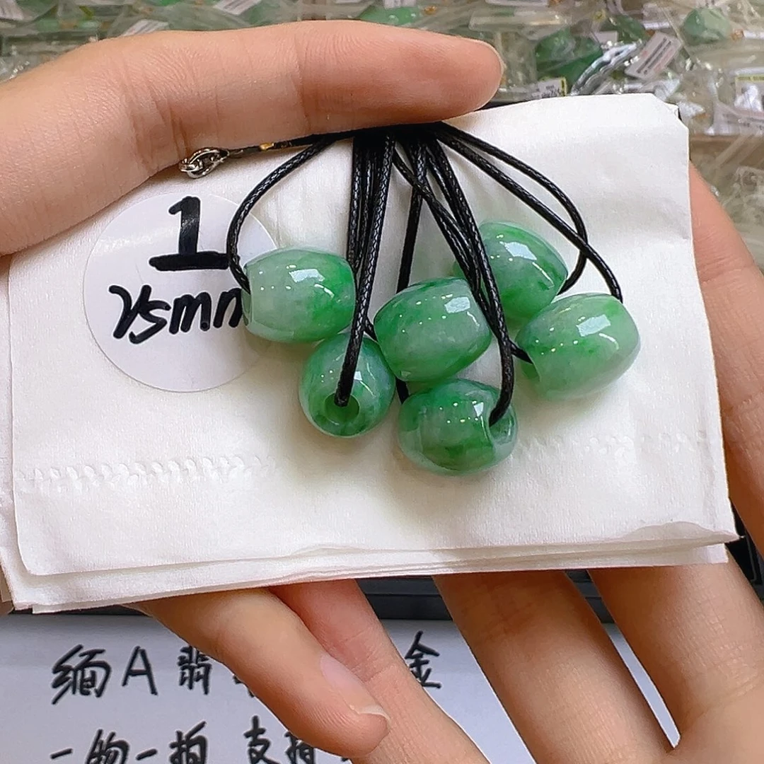 翡翠未镶嵌吊坠(不含链)多样性发货一件