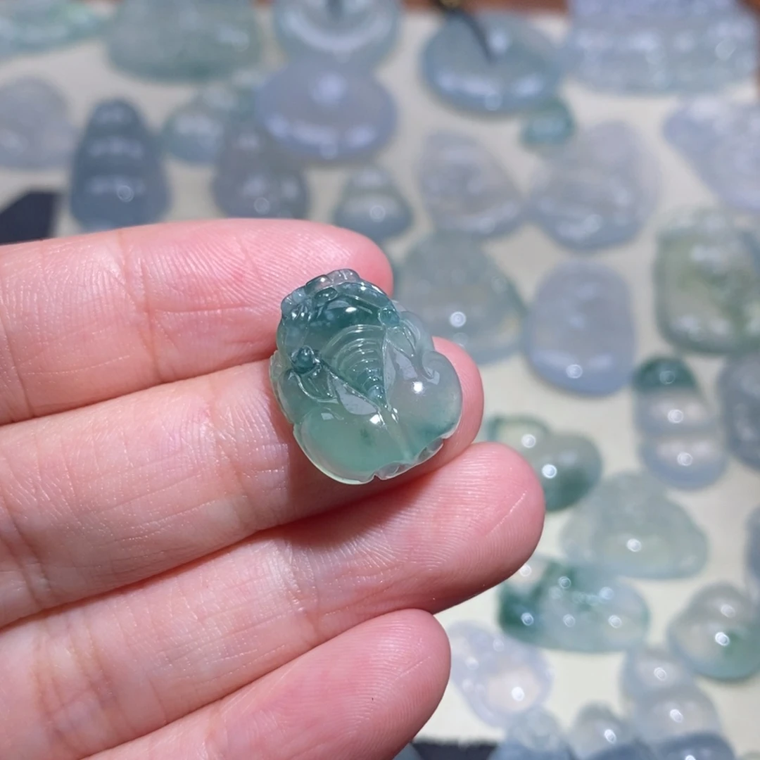 翡翠颈饰未镶嵌天然缅甸翡翠A货