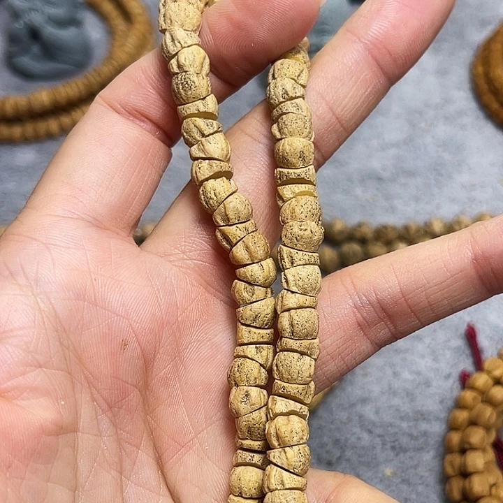 向***赚柏香籽/百香籽吊坠