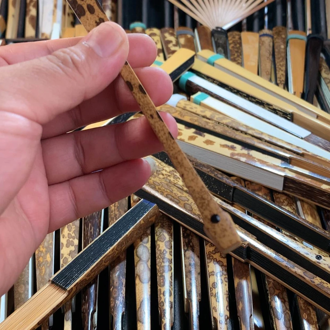 【闪购商品】扇子T****u梅鹿