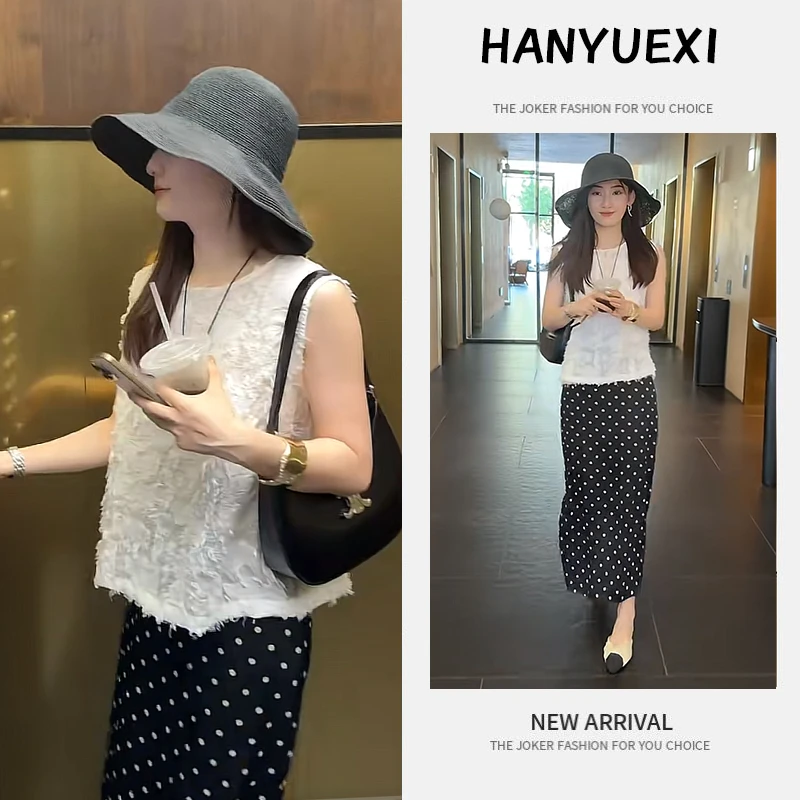 夏季时尚一整套女装2025新款设计感宽松无袖衬衫波点半身裙两件套