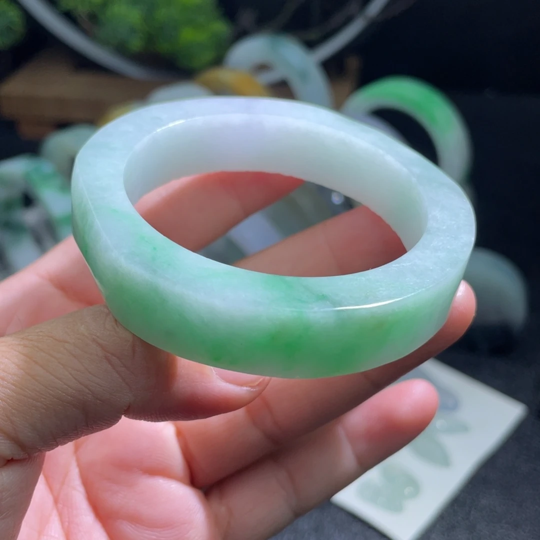未镶嵌不退不换定制翡翠