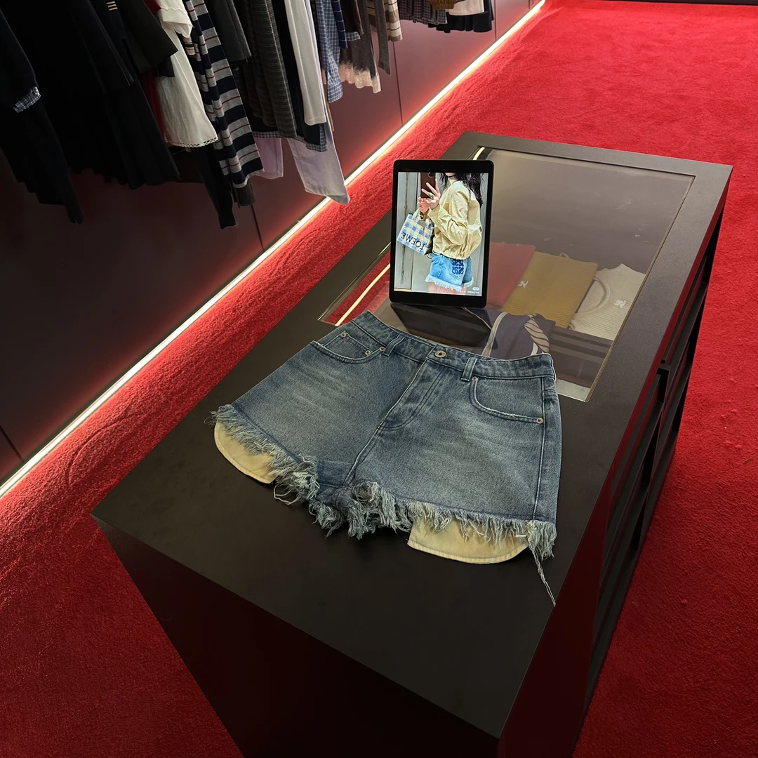 B021【罗家】高版本25n春夏季度假风毛边牛仔刺绣短裤