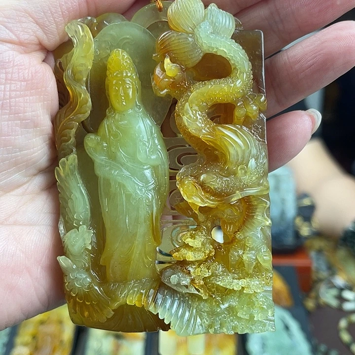 未镶嵌蛇纹石玉颈饰