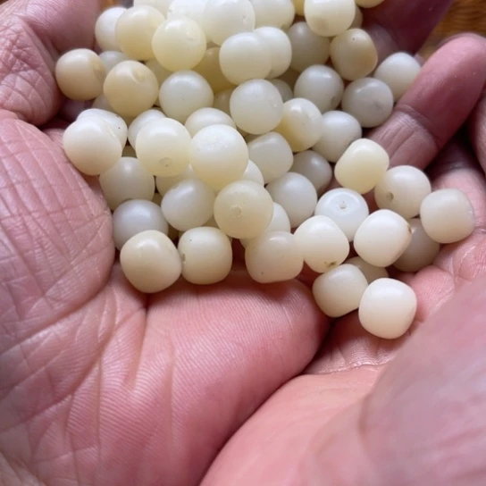 白玉菩提吊坠瑕疵10白玉苹果桶珠300颗