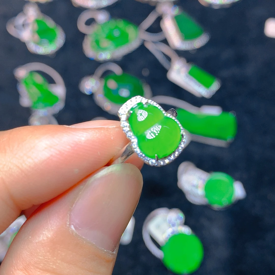 颈饰银S925镶嵌翡翠