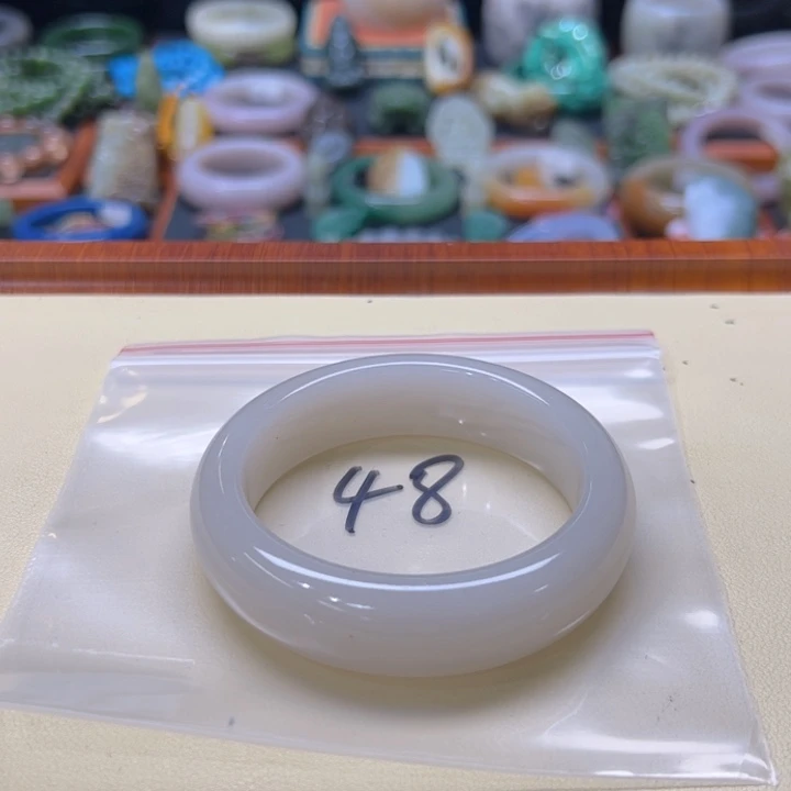 石英质玉手镯未镶嵌甜*蜜48