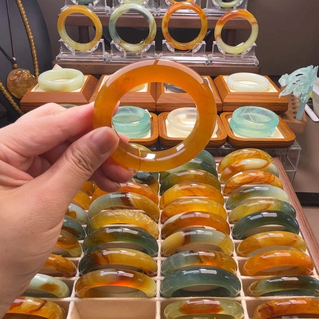 蛇纹石玉未镶嵌手镯54