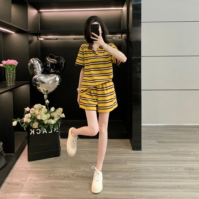 减龄黄色条纹休闲运动套装女夏2025新款爆款洋气短袖短裤两件套潮