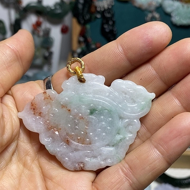 翡翠未镶嵌吊坠(赠链)