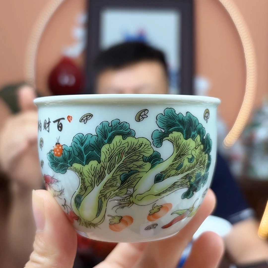 景德镇陶瓷手工杯子上