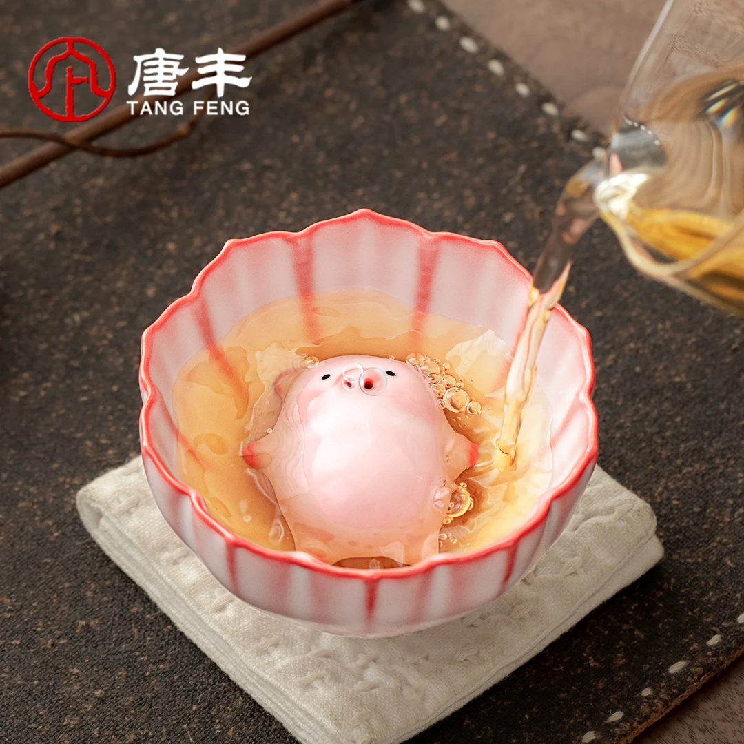 唐丰创意泡泡猪茶宠粉汝窑茶杯躺平猪吐泡泡小猪茶宠茶杯主人杯