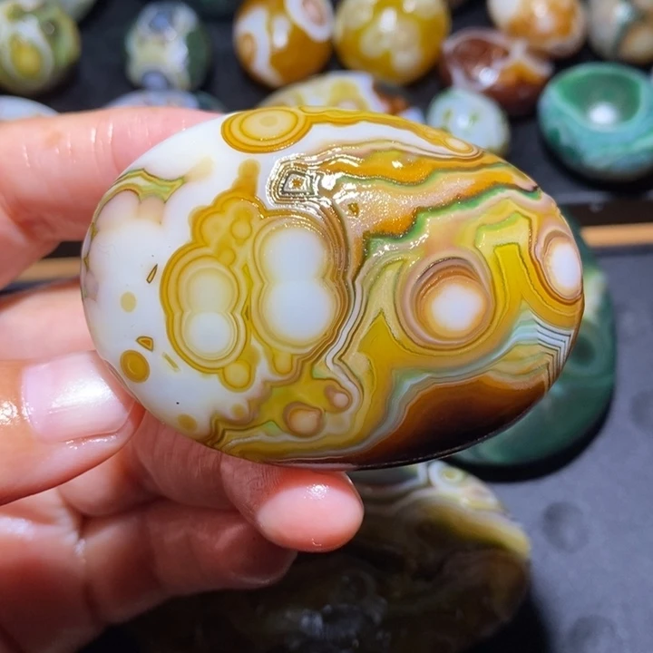 未镶嵌玛瑙/玉髓珠宝半成品82