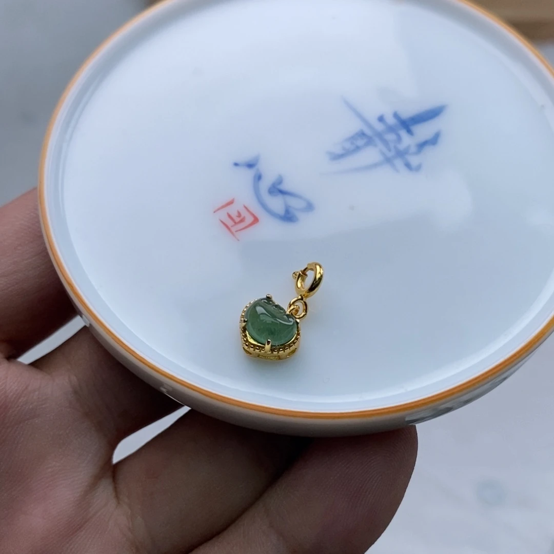 翡翠散珠如意潘提溜