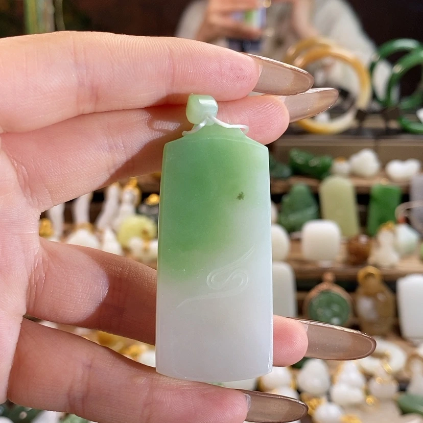 【闪购商品】和田玉吊坠未镶嵌黄*菘